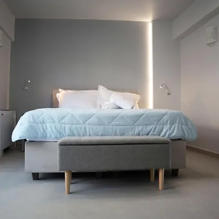 Golden Apartment *